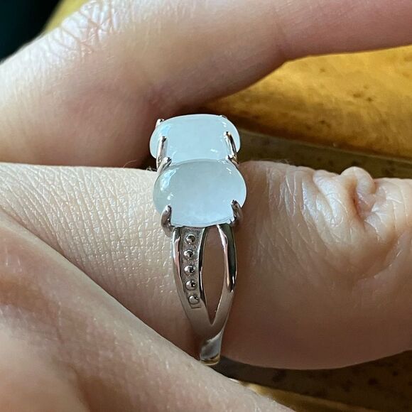Natural Jade Sterling Silver Ring Trilogy Ring Size 6 - Picture 3 of 9